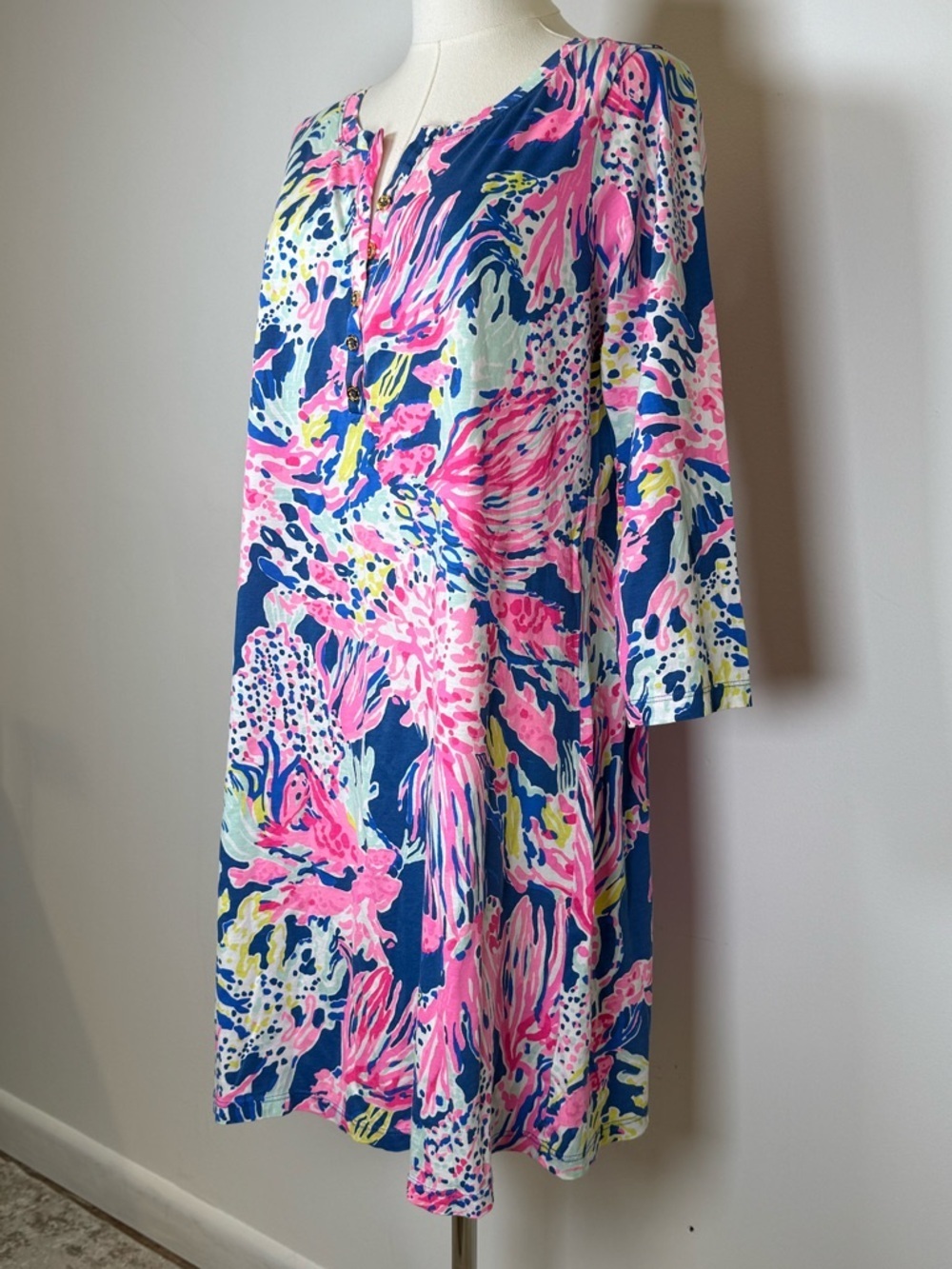 Lilly Pulitzer Banyan T-Shirt Dress ‘Sunken Treasure’ Print Women’s Size Medium - Picture 3 of 8